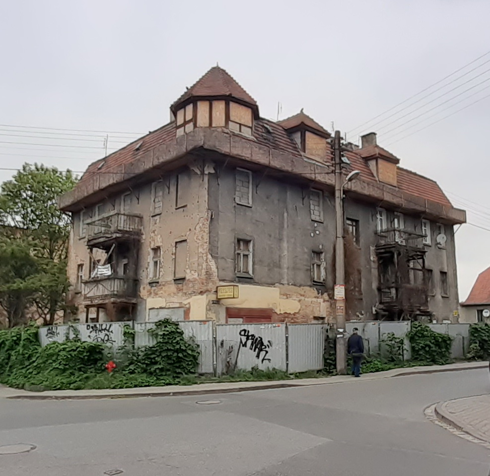 Opuszczony Budynek - Chyba do rozbiórki